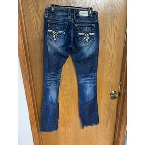 Rock Rival Essie  size 27, 32 length.